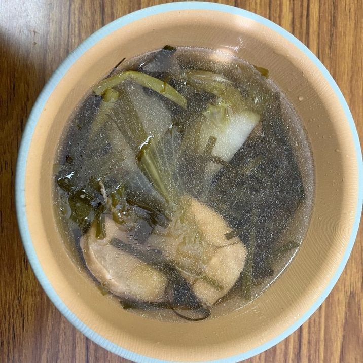 見切り野菜も煮込んじゃえ!ブリとサラダ野菜のスープ